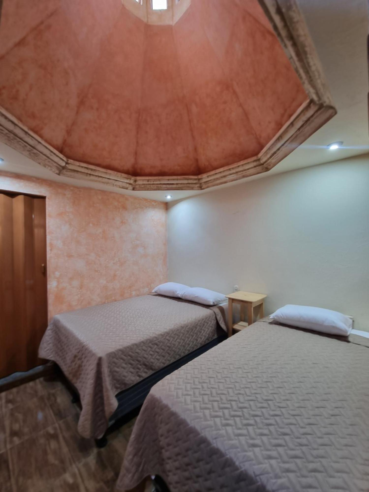 Central Hostel Boutique Антигуа-Гватемала Экстерьер фото