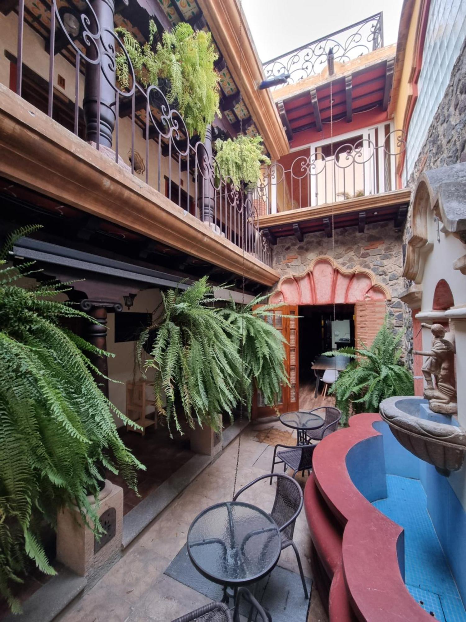 Central Hostel Boutique Антигуа-Гватемала Экстерьер фото